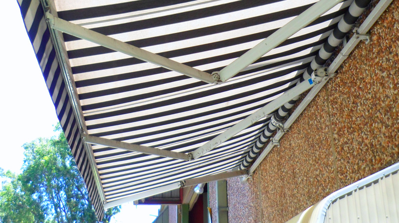 folding arm awnings inr slide 9 Traditional Awnings